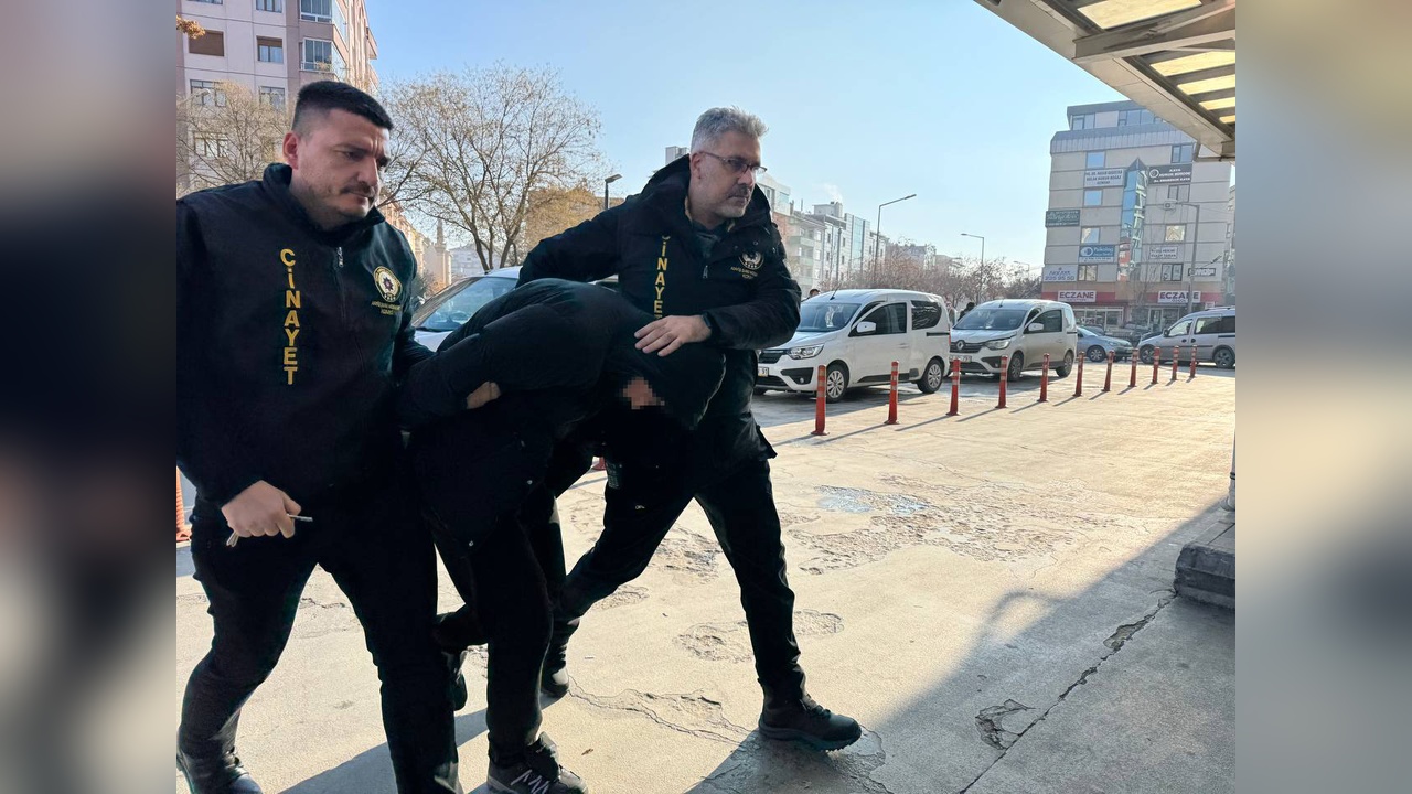 Eren, annesi için taksiye çıkarak kahvaltı hazırladı