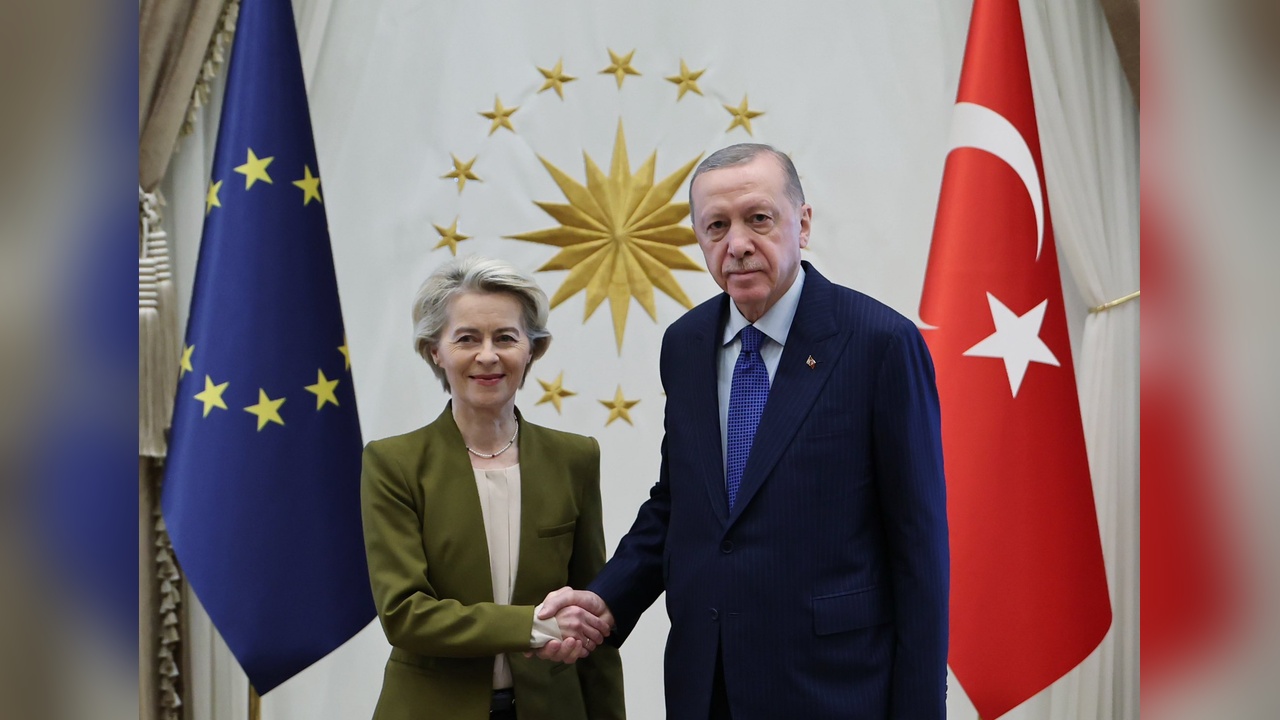 Cumhurbaşkanı Erdoğan, AB Komisyonu Başkanı von der Leyen ile Görüştü