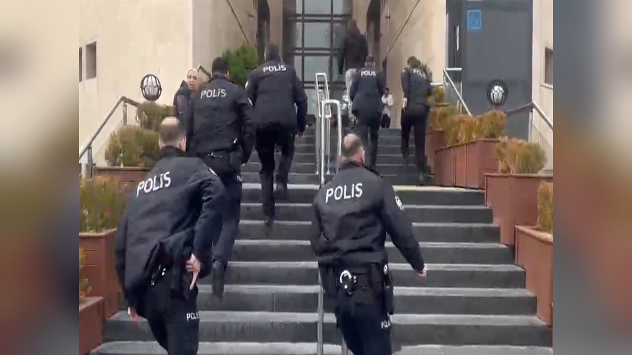 Bursa Adliyesi'nde Silahlı Saldırı: 10 Sanık Gözaltında
