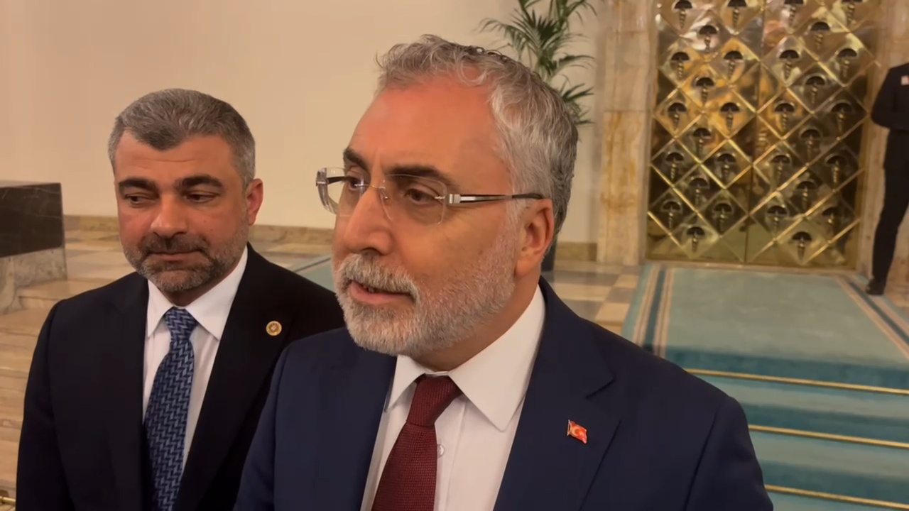 Bakan Işıkhan, Asgari Ücret Tekliflerini Bekliyor