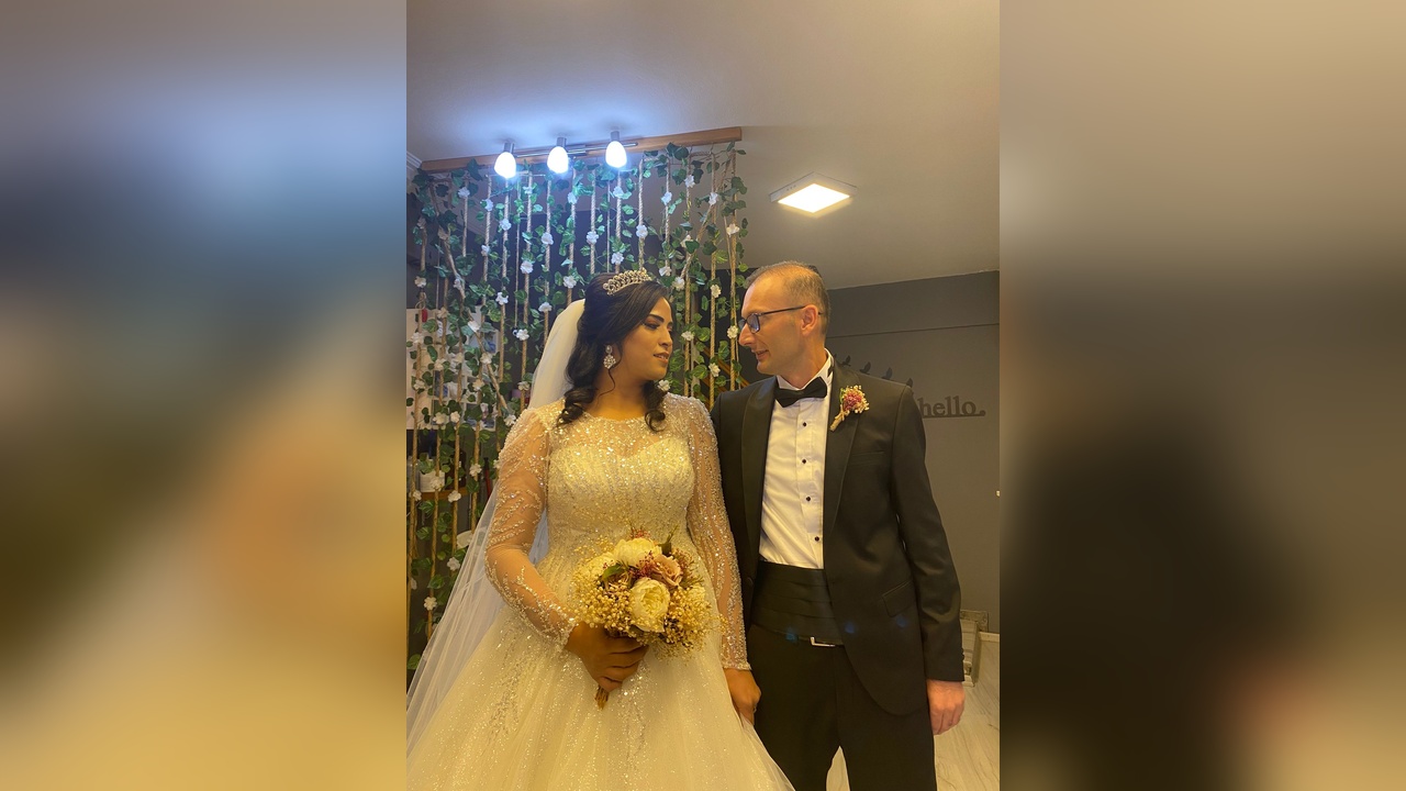 Tunuslu Eşiyle Kısa Süreli Evlilik, Uzun Süreli Boşanma Süreci