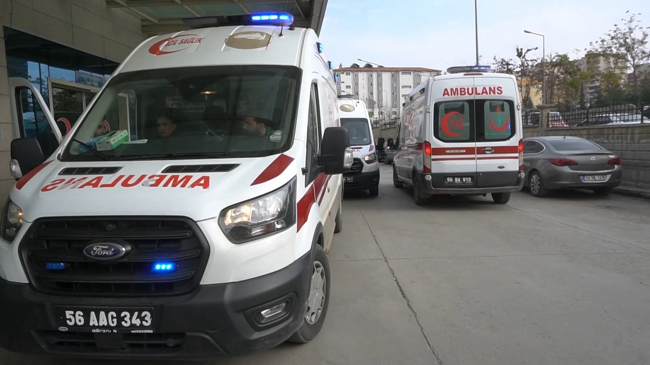 Siirt'te Karbonmonoksit Gazı Zehirlenmesi: Üç Kardeş Hastaneye Kaldırıldı