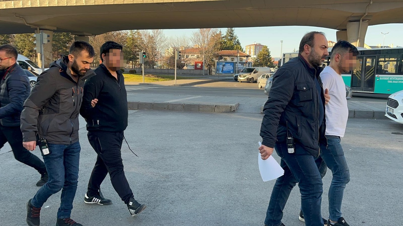 Av Tüfekli Cinayetin Zanlısı: Polislerin Hava Ateşiyle Teslim Oldu