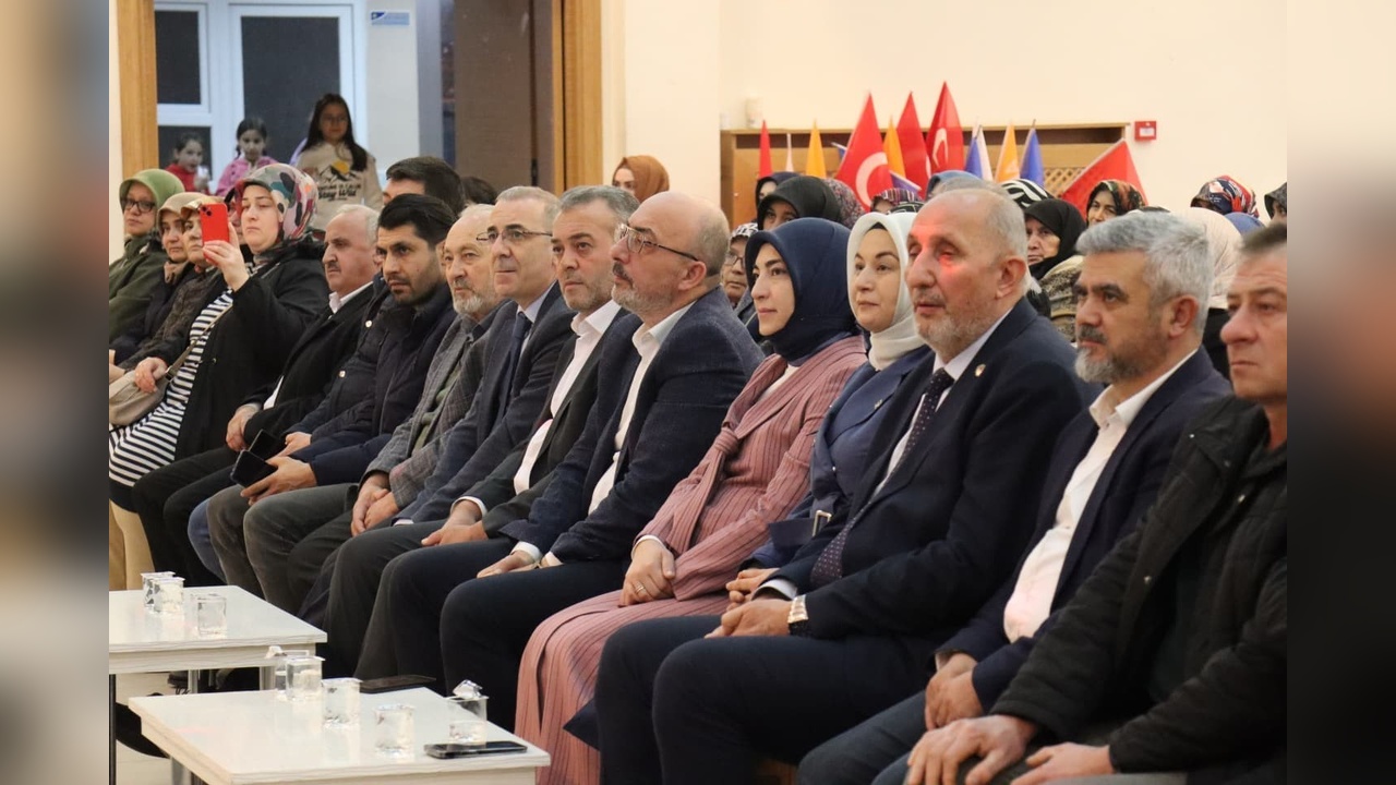 Kısmet Yılmaz, Aslanapa İlçe Kadın Kolları Başkanlığı'nda Yeniden Seçildi