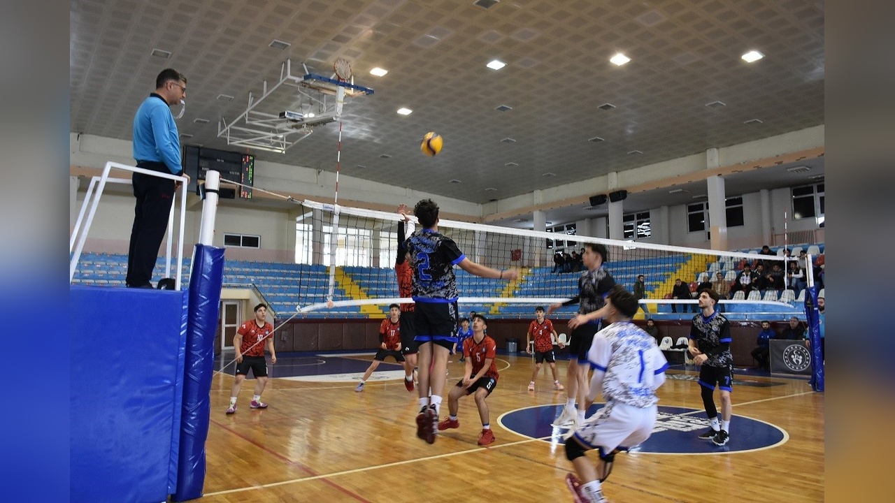 Reşit Karabacak Spor Lisesi, Filenin Şampiyonu Oldu