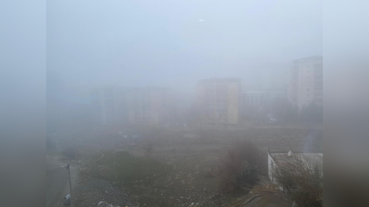 Diyarbakır'da Uçuşlar Sis Nedeniyle İptal Edildi