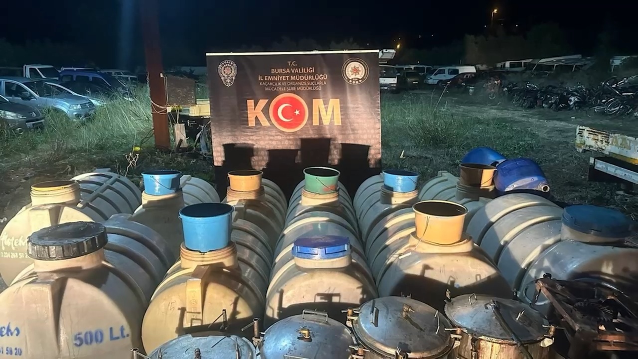 Bursa'da Sahte Alkol Operasyonu: İki Tutuklama