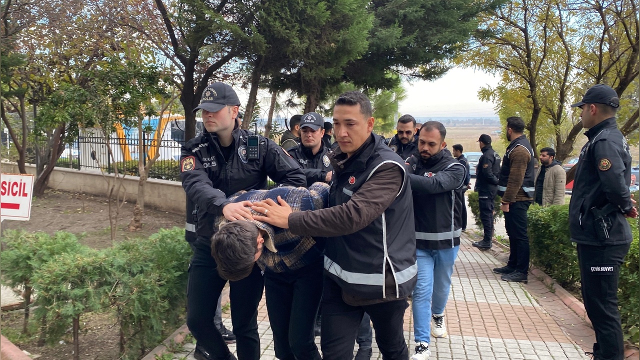 Dolandırıcılık Şebekesine Büyük Darbe: 23 Gözaltı