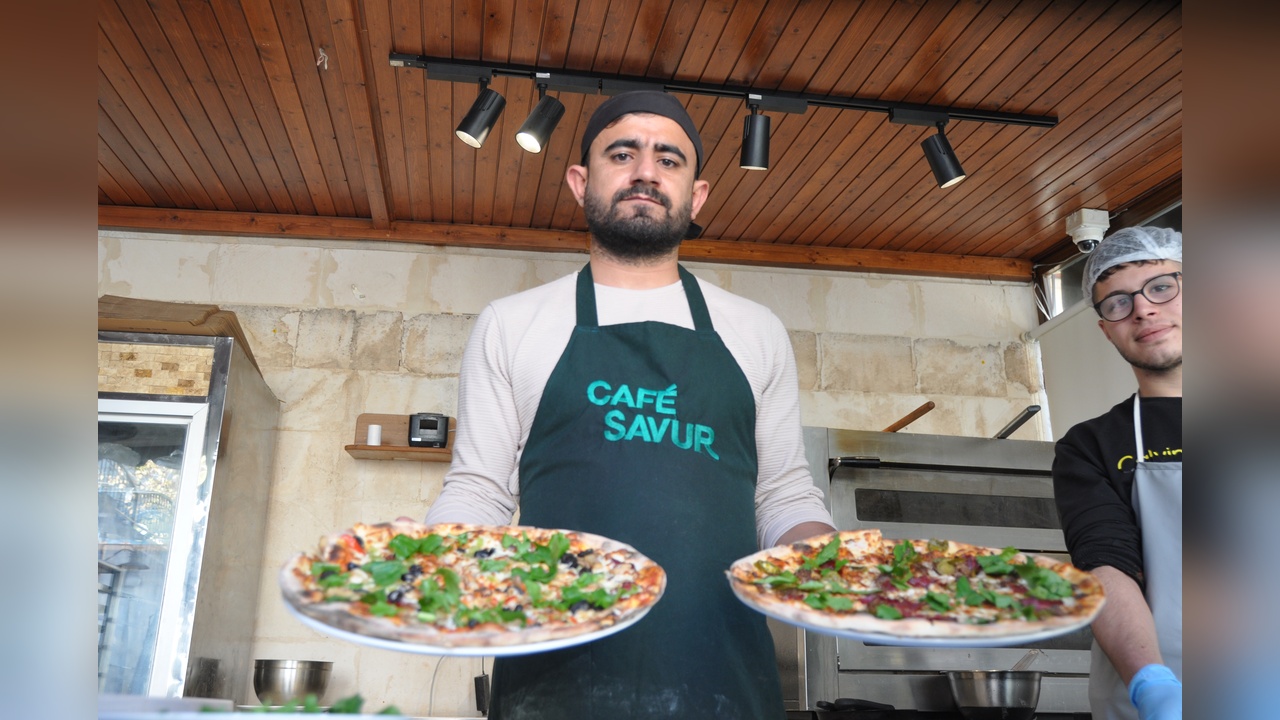 Tarihi Hükümet Konağı'nda Savur Pizzası Rüzgarı