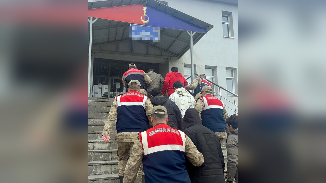 Bitlis'te Kaçak Göçmen Operasyonu
