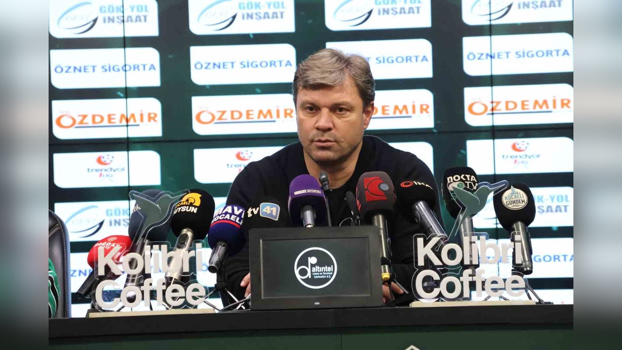 Ertuğrul Sağlam Kocaelispor'dan ayrıldı
