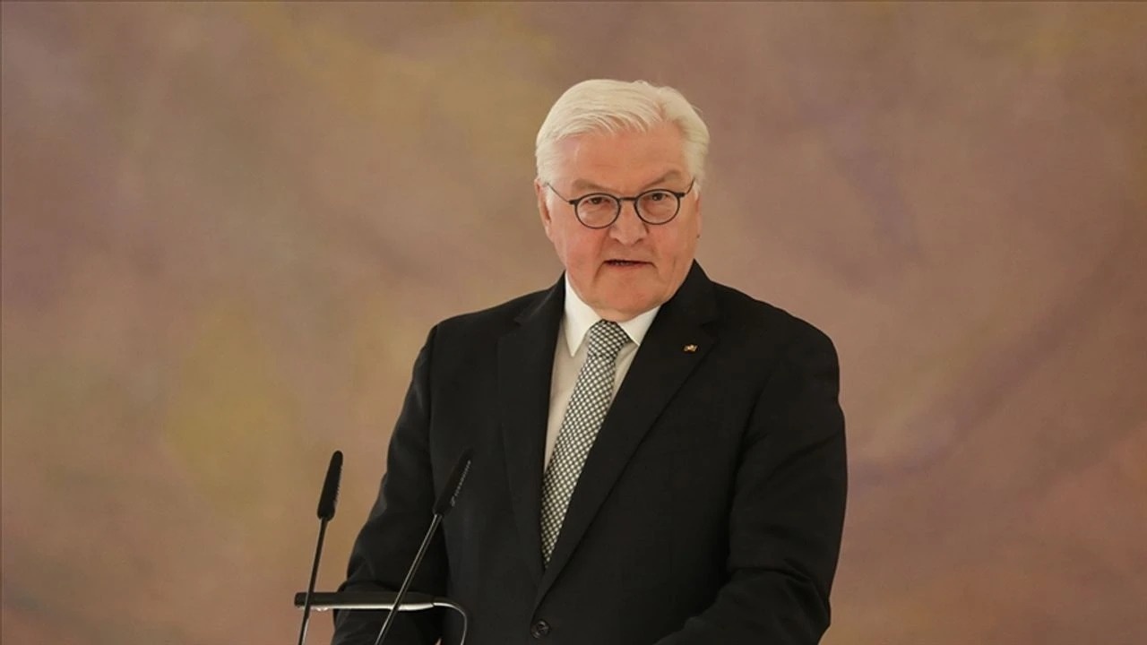 Steinmeier'den Fesih Kararı Açıklaması