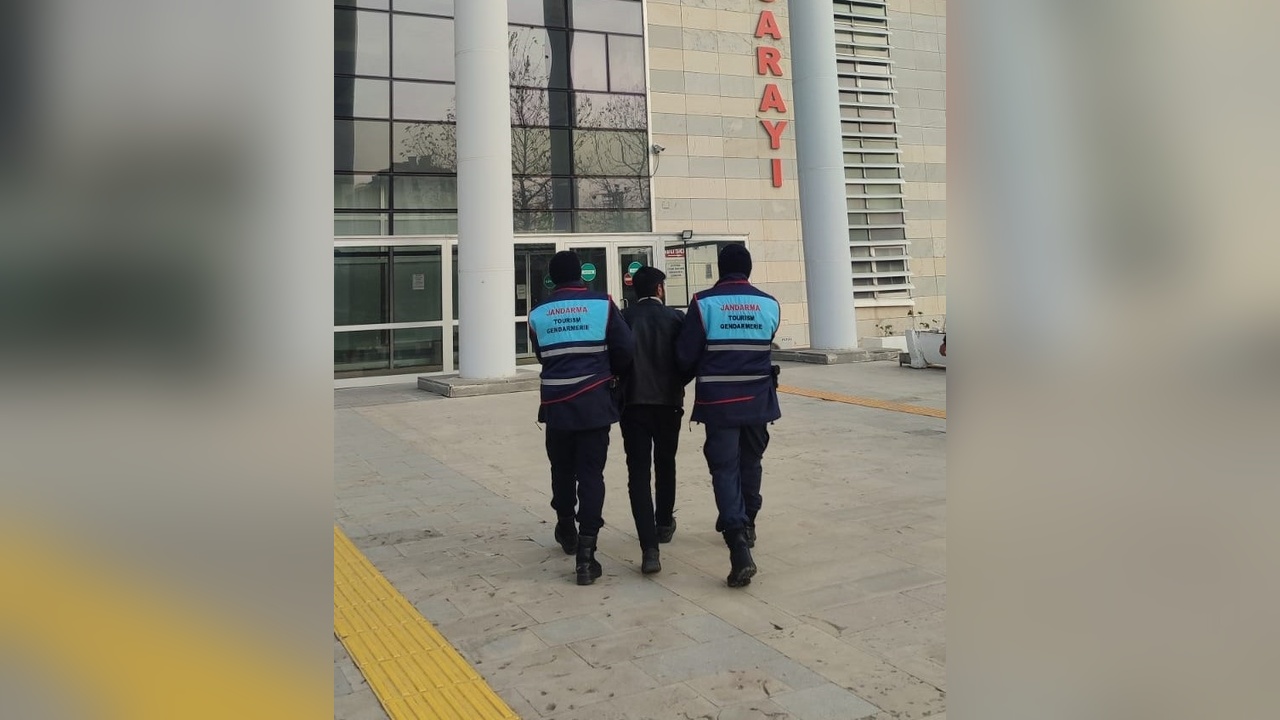 Otobüs Kaçırma Olayında Araçlara Zarar Verildi