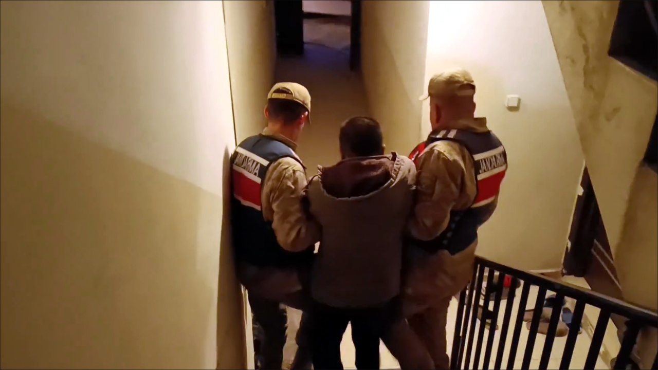 Geniş Kapsamlı Terör Operasyonu: 40 Şüpheli Gözaltında