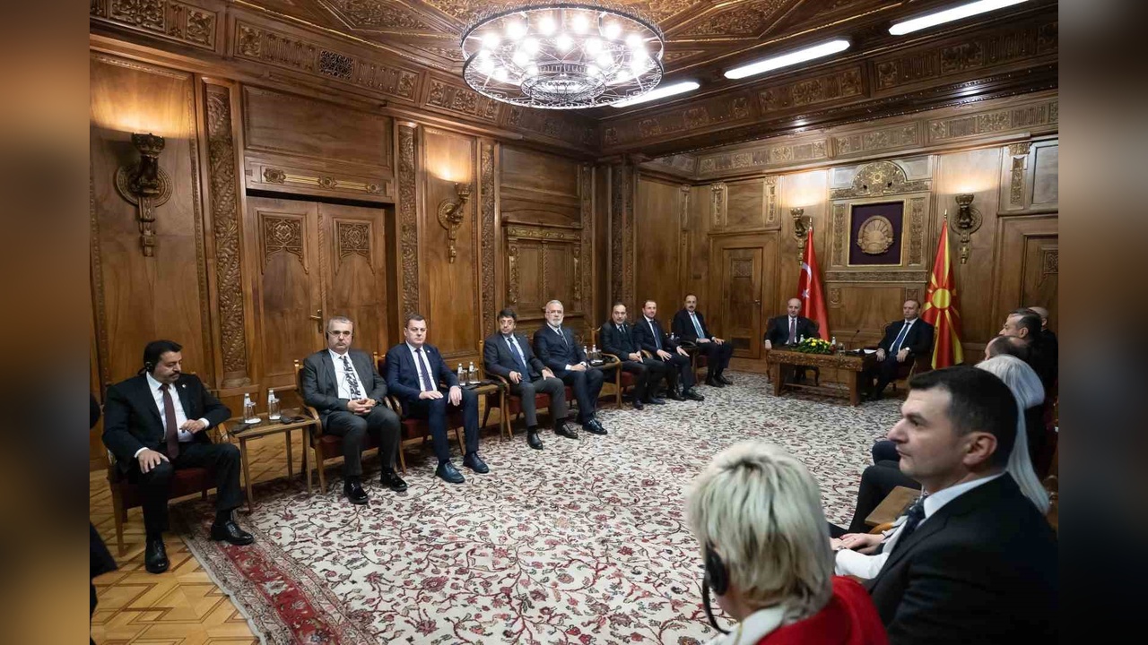 Kurtulmuş'un Kuzey Makedonya Ziyareti Resmi Törenle Başladı