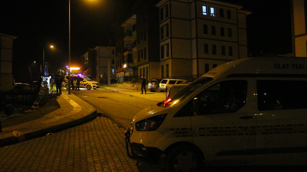 Tüfekli Saldırı: Emekli Öğretmen Yaralandı