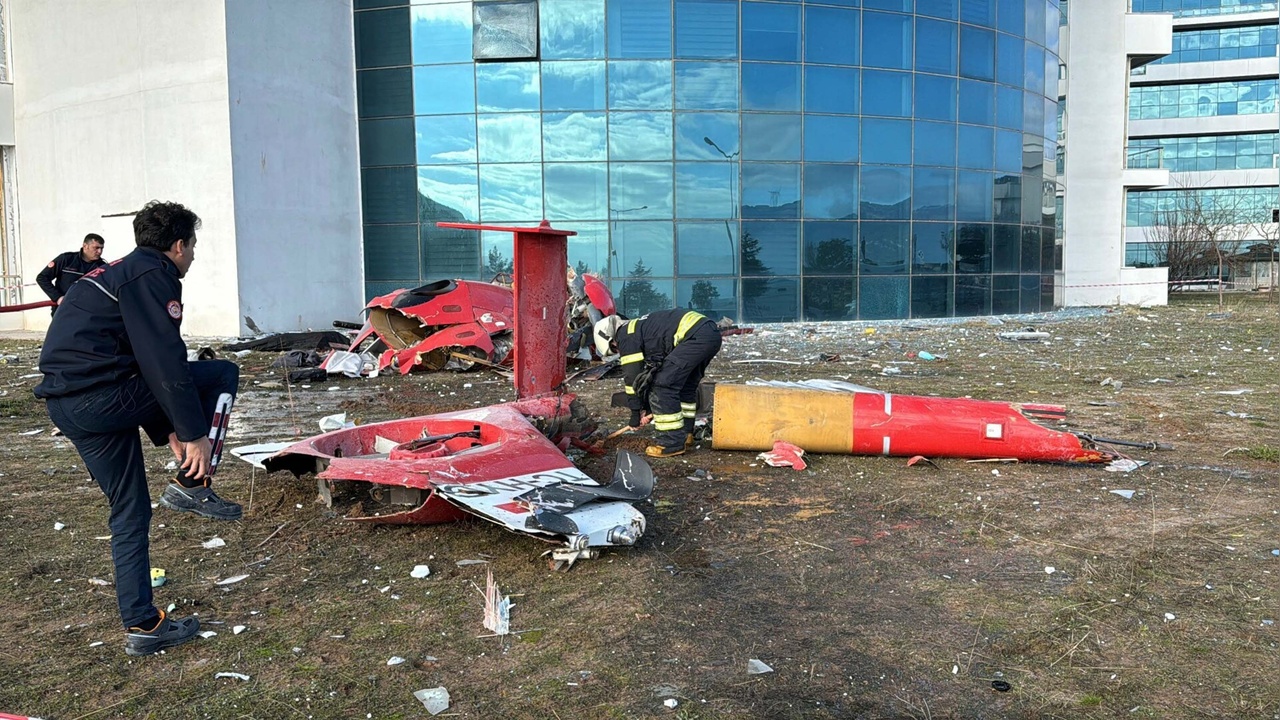 Muğla'da Helikopter Kazası: Hastaneye Çarptı