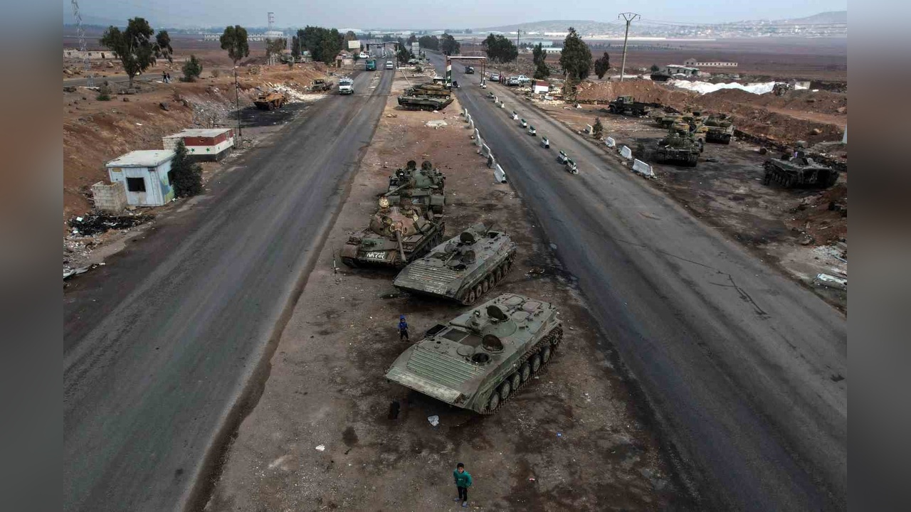 Şam Girişinde Tanklar: Esad'ın İzleri