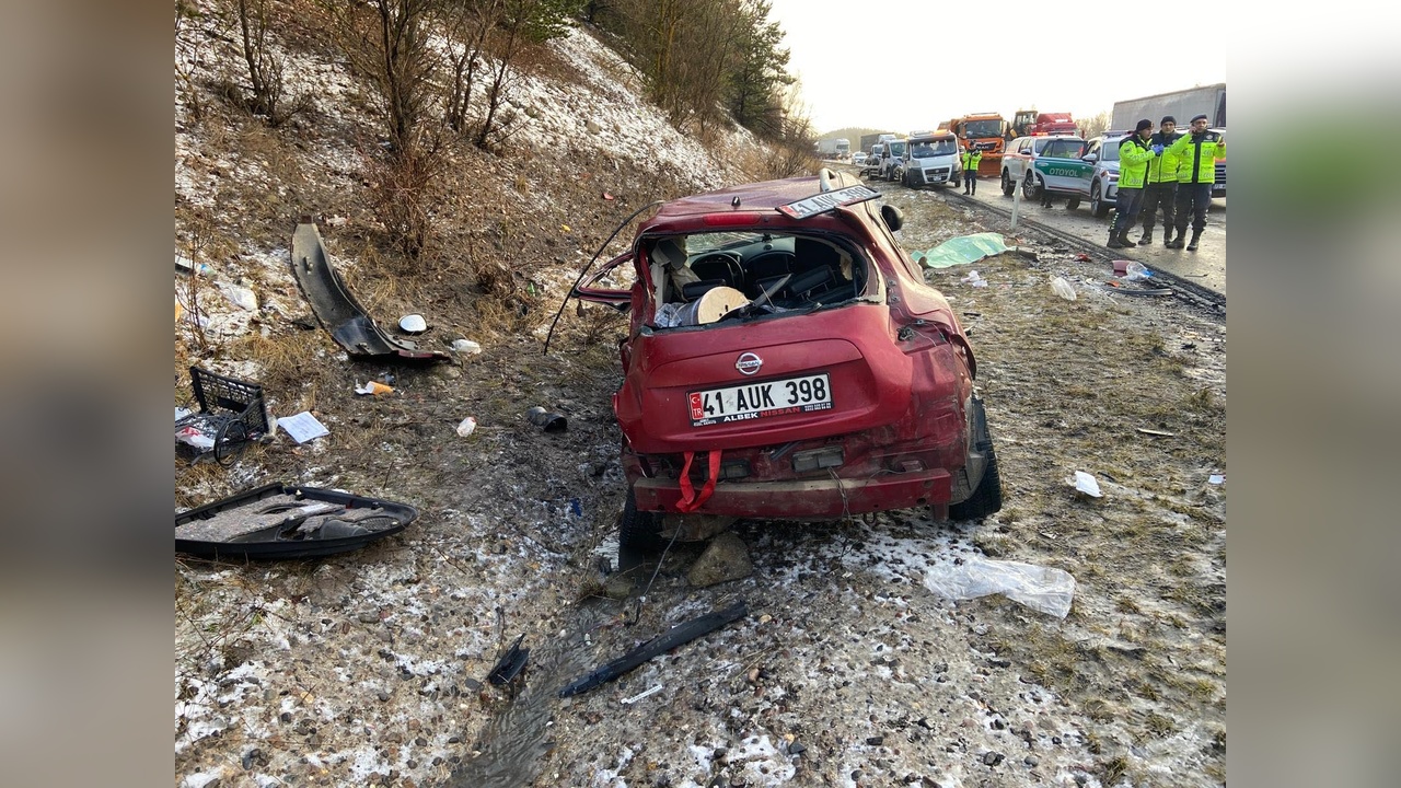 Otoyolda meydana gelen kazada bir kişi hayatını kaybetti