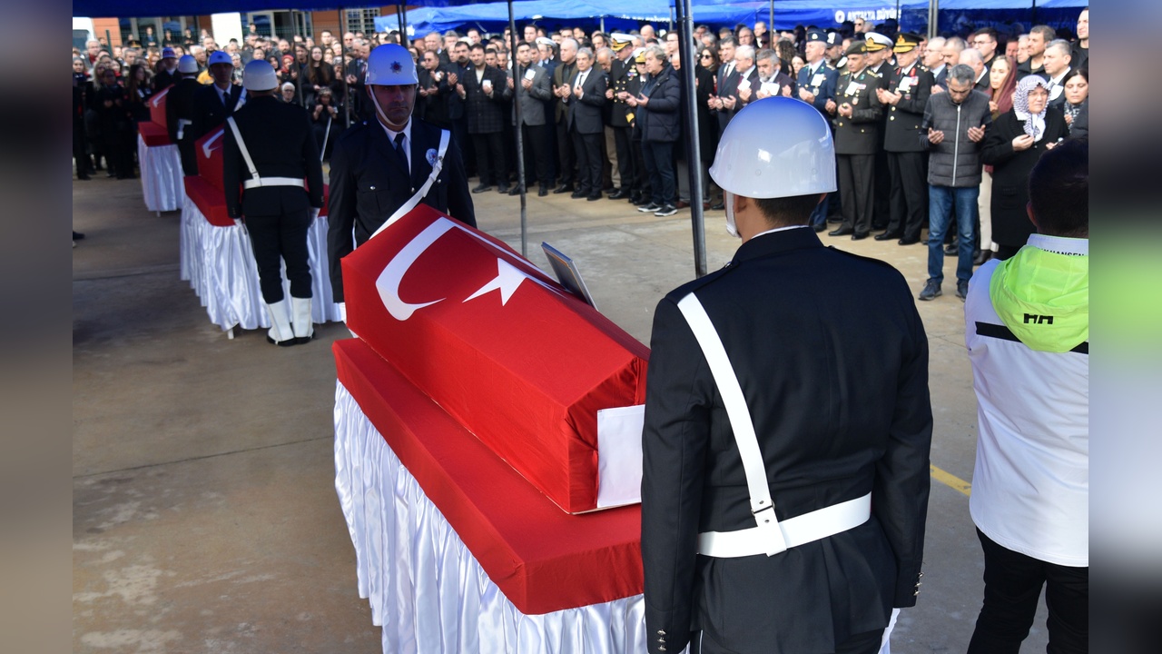 Kaza Kurbanları İçin Anma Töreni Düzenlendi