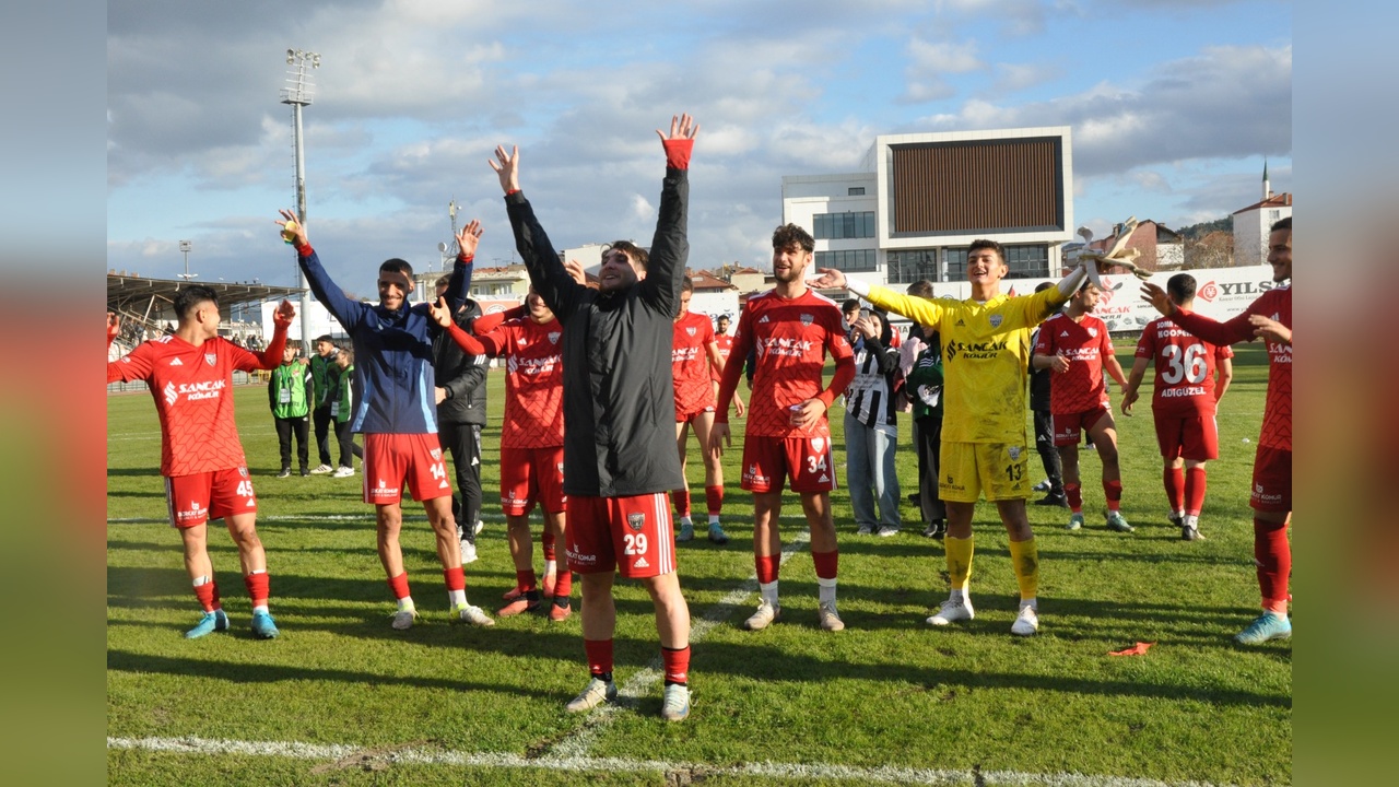 Somaspor'dan İddialı Giriş