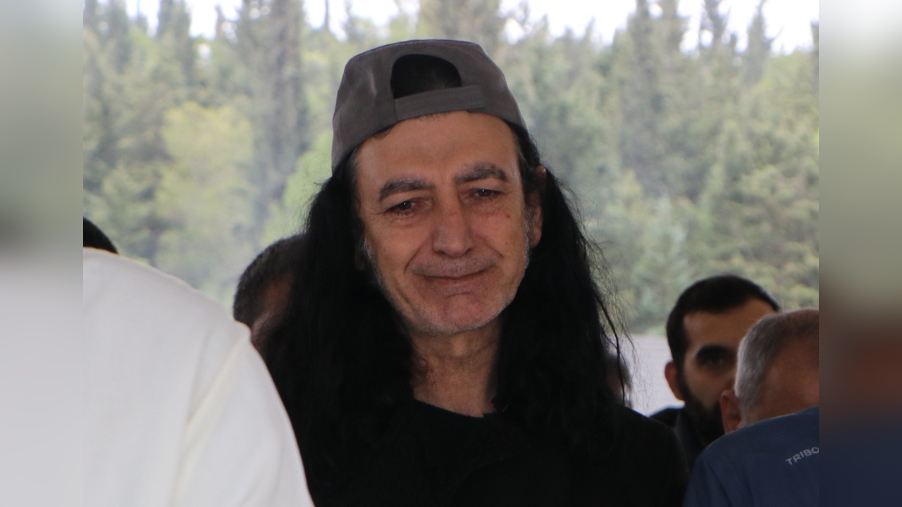 Ünlü Sanatçının Annesi Son Yolculuğuna Uğurlandı