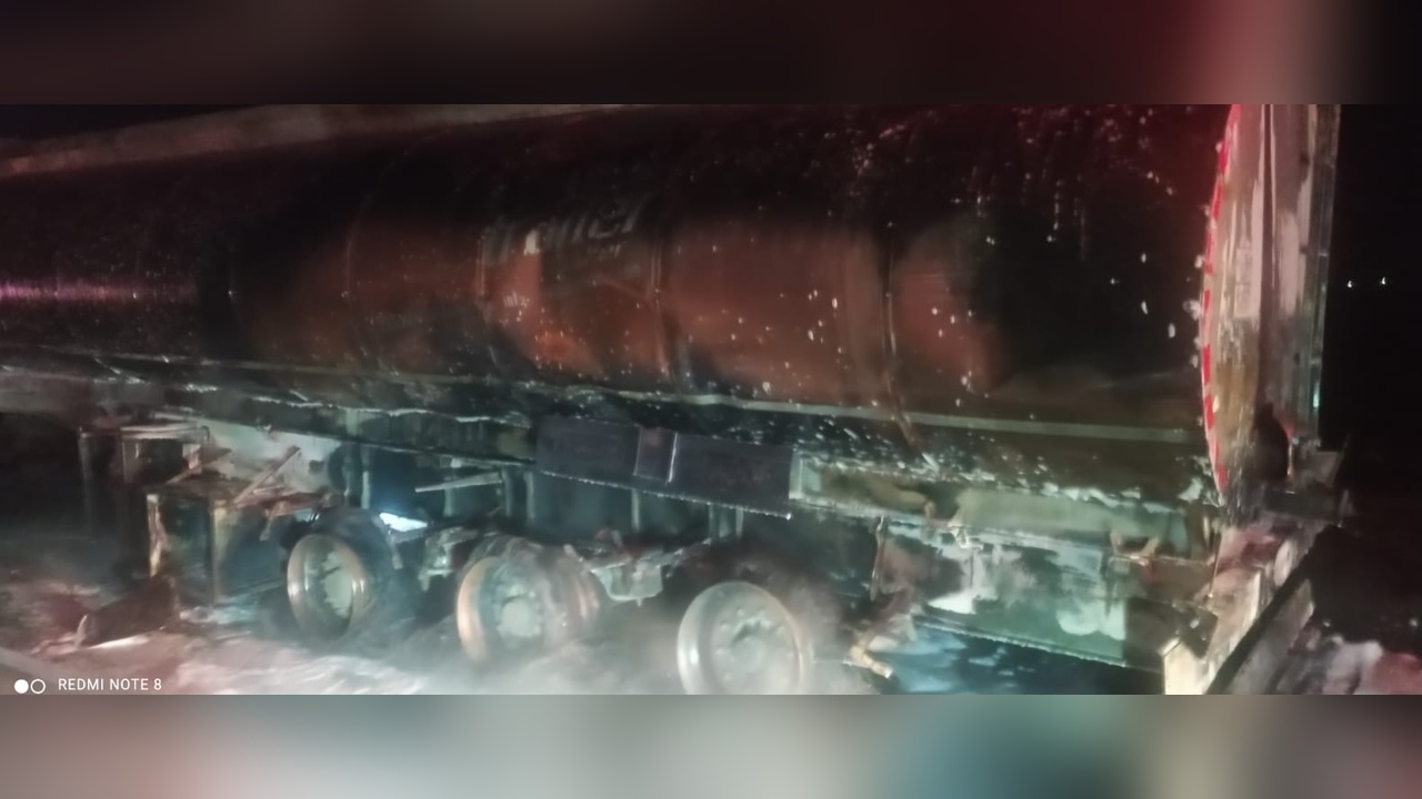 Akaryakıt Yüklü Tanker Yangını Şırnak'ta Paniğe Neden Oldu