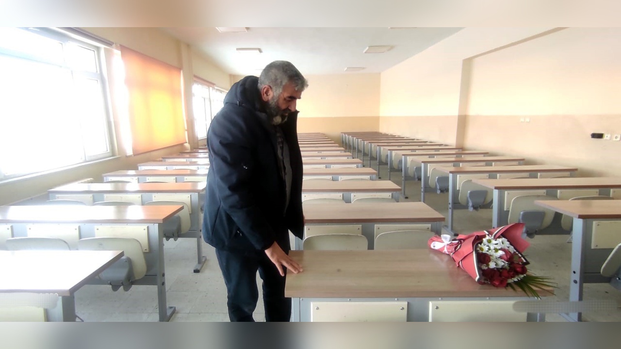 Çiçeklerle Dolu Anılar: Bir Baba Kızın Gezi Hikayesi