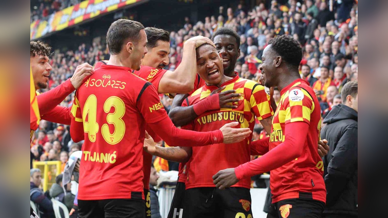 Göztepe'nin İç Saha Başarısı Dikkat Çekiyor