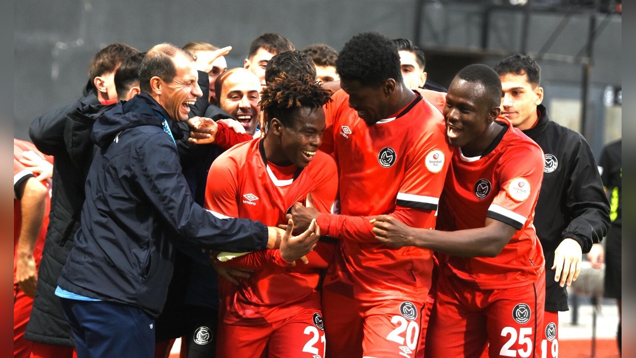Manisa Futbol Kulübü'nde Başarı Rüzgarı