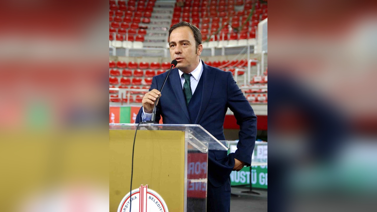 Karşıyaka'da Adaylık Süreci Belirsizliğini Koruyor