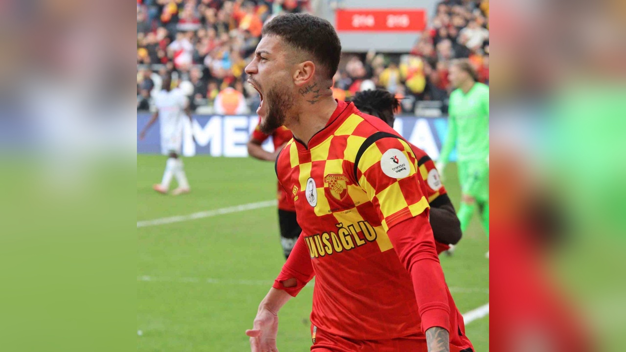 Göztepe'de İki Futbolcu Çift Haneli Gol Katkısına Ulaştı