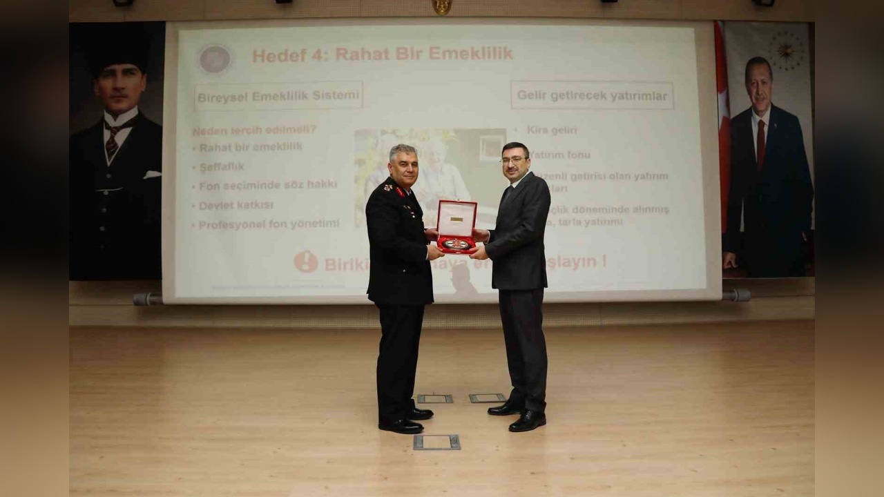 Finansal Okuryazarlık Eğitimi Üst Düzey Komutanlarla Buluştu