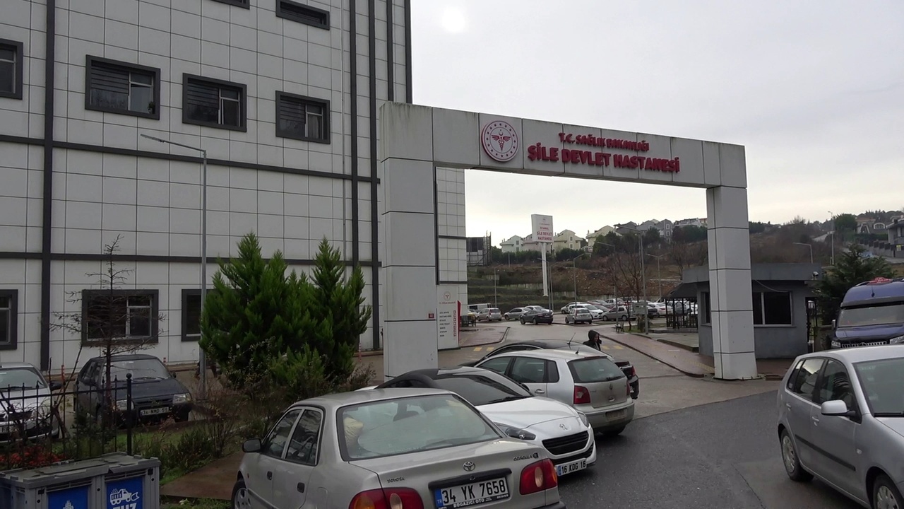 Şile'de Gıda Zehirlenmesi İddiası: 51 Öğrenci Hastaneye Sevk Edildi