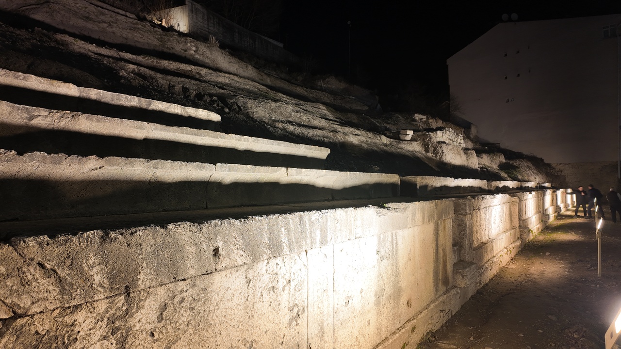 Bolu'daki Stadion Yazıtı Mimari Özellikleriyle Dikkat Çekiyor