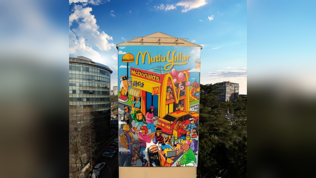 McDonald's Türkiye, 'Yan Yanayız' Temalı Grafiti ile Dikkat Çekti