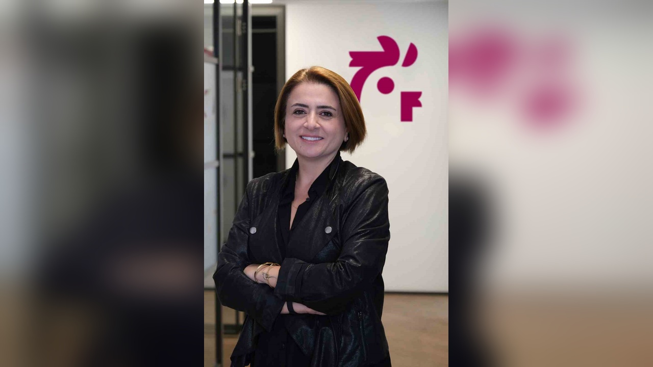 Tavuk Dünyası, Üniversite Ödülleriyle Taçlandı