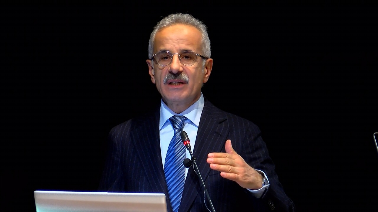 Bakan Uraloğlu'ndan İstanbul Havalimanı Güvencesi