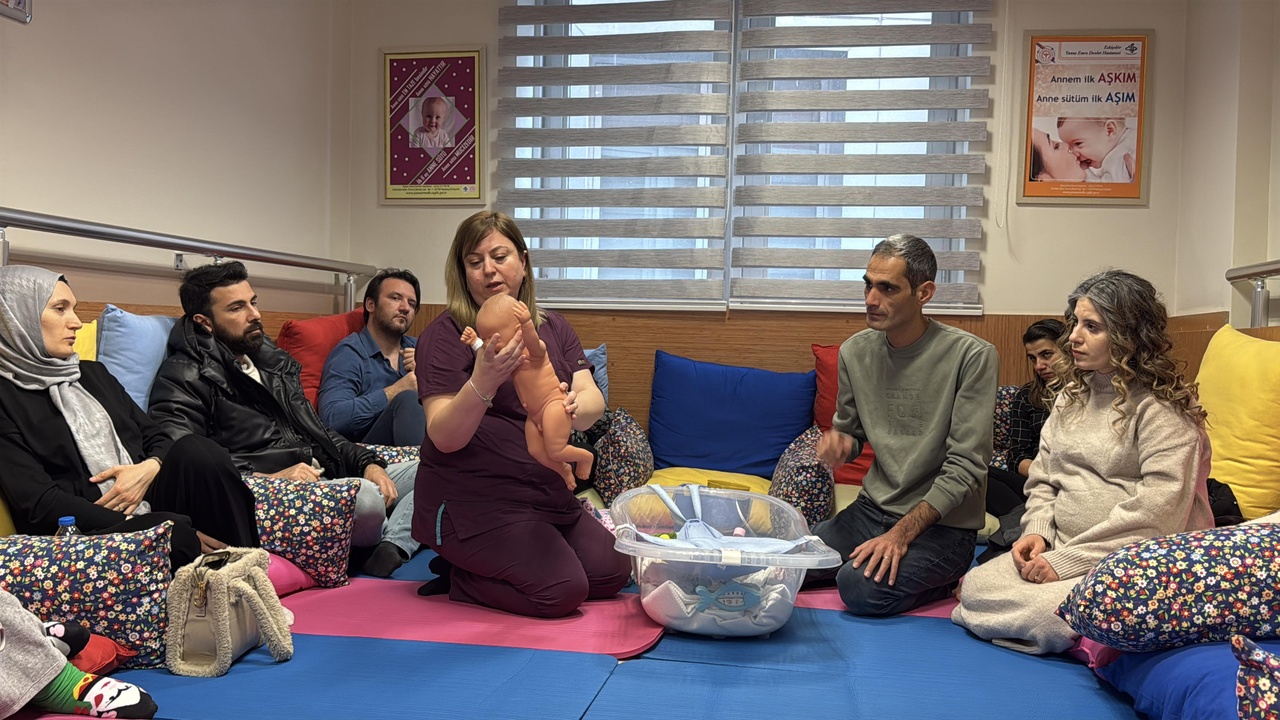 Uzaktan Eğitimle Anne ve Anne Adaylarına Destek