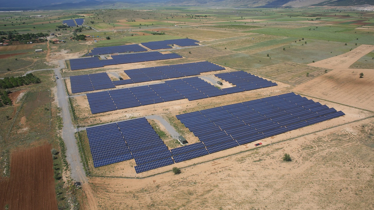 Sarıtepe Hibrit GES Projesi Enerji Üretim Faaliyetlerine Geçti