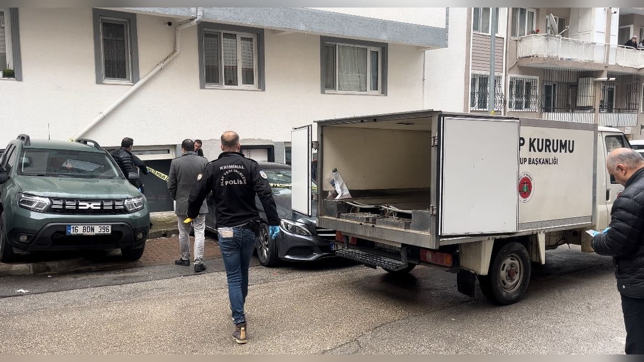 Dördüncü Kattan Düşerek Hayatını Kaybetti