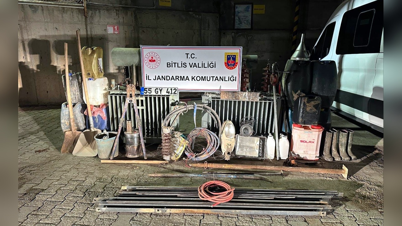 Bitlis'te Hırsızlık Şebekesi Çökertildi: 4 Tutuklama