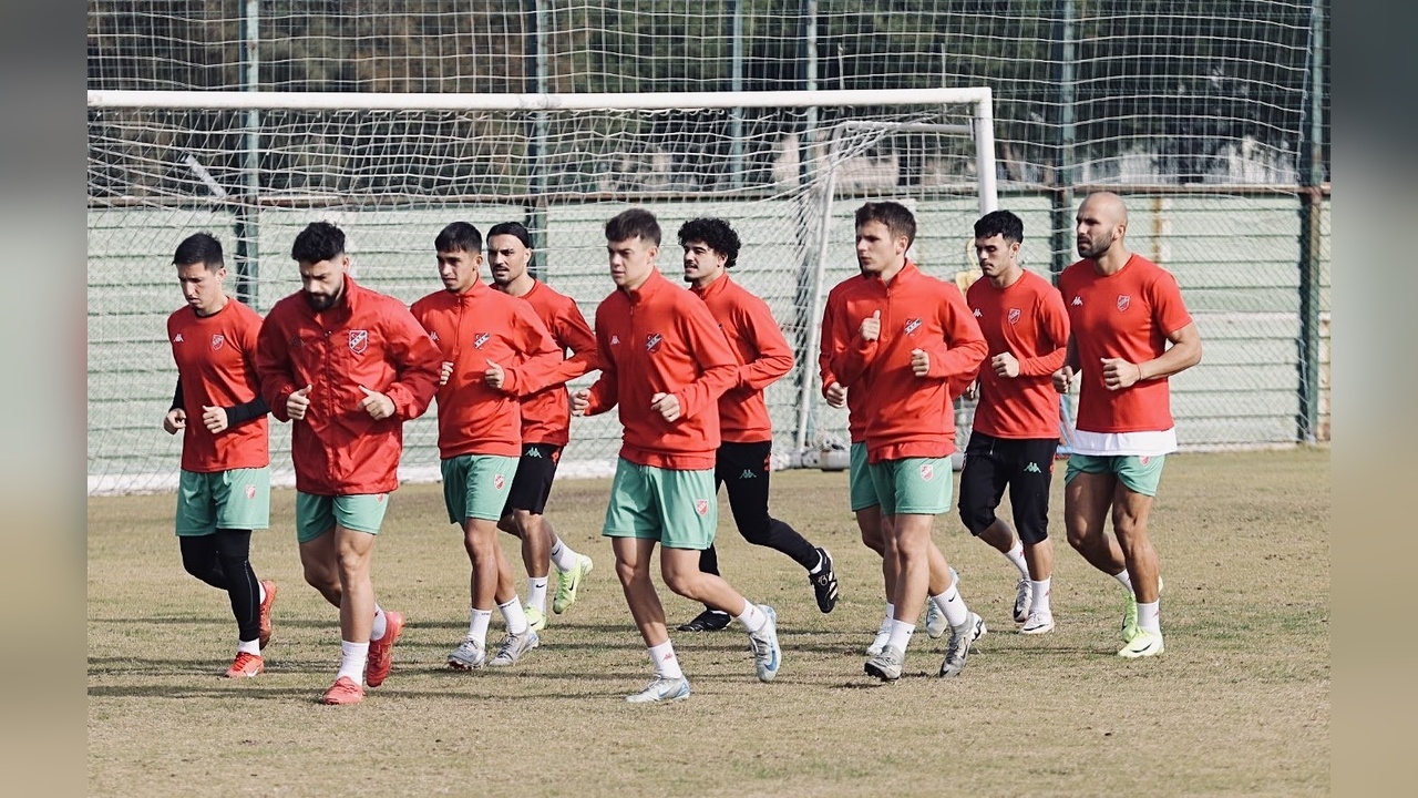 Karşıyaka Takımı Oyuncuları Alacakları İçin TFF'ye Başvurdu