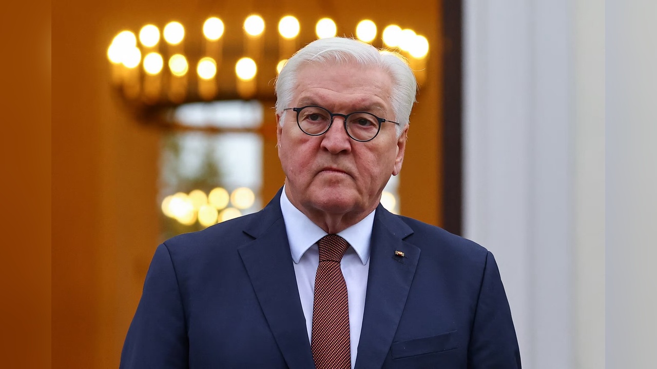 Cumhurbaşkanı Steinmeier Meclis'i Feshetti ve Erken Seçim Tarihini Açıkladı