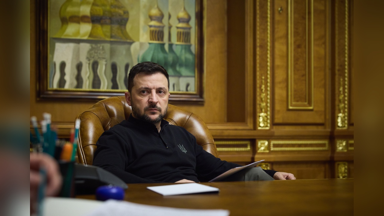 Zelenskiy, Kazakistan'daki Uçak Kazasında Rusya'yı Hedef Aldı
