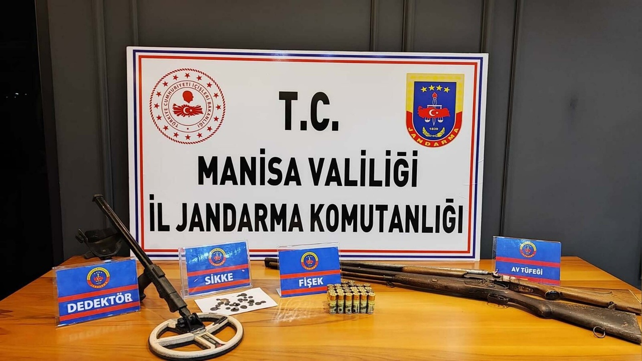 Manisa'da Tarihi Sikkeler Ele Geçirildi