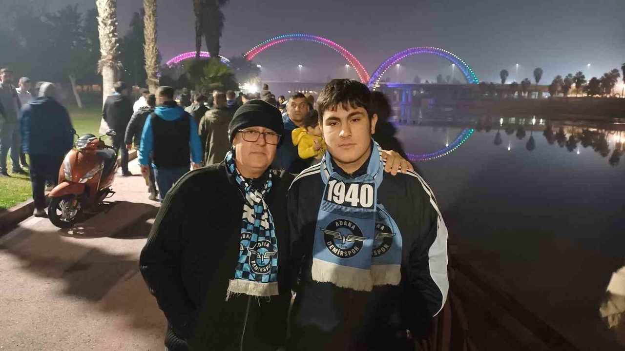 Adana Demirspor, 84. Yıl Dönümünü Taraftarlarıyla Birlikte Kutladı