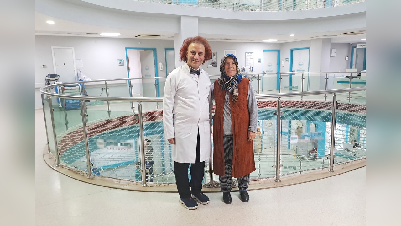 Nadir Kemik Uzaması, 15 Yıllık Boyun Ağrısının Sebebi Oldu