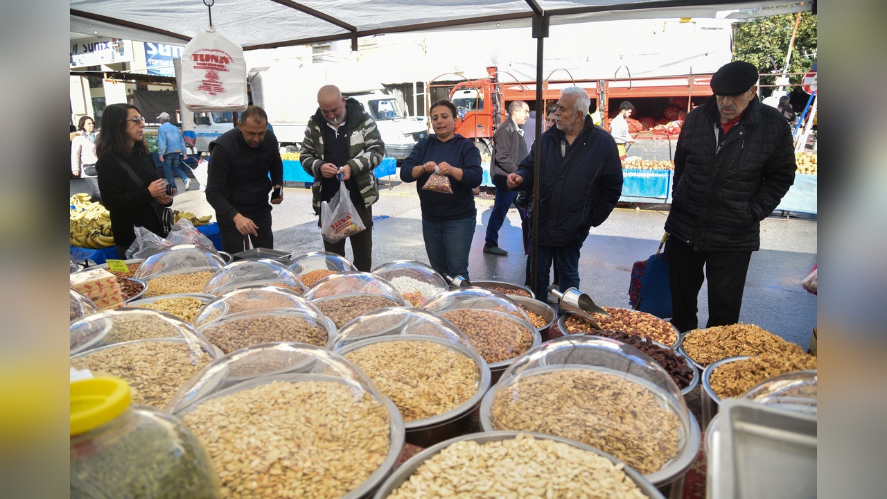 Yılbaşı Sofrası İçin Gerekli Maliyet 1500 Lirayı Buluyor