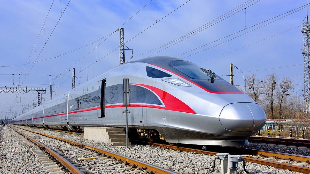 Çin, Yeni Hızlı Tren Modelini Tanıttı
